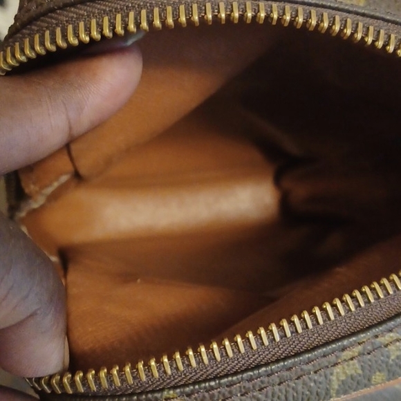 ✨️LOUIS VUITTON MONOGRAM MINI AMAZONE CROSSBODY - Picture 3 of 14